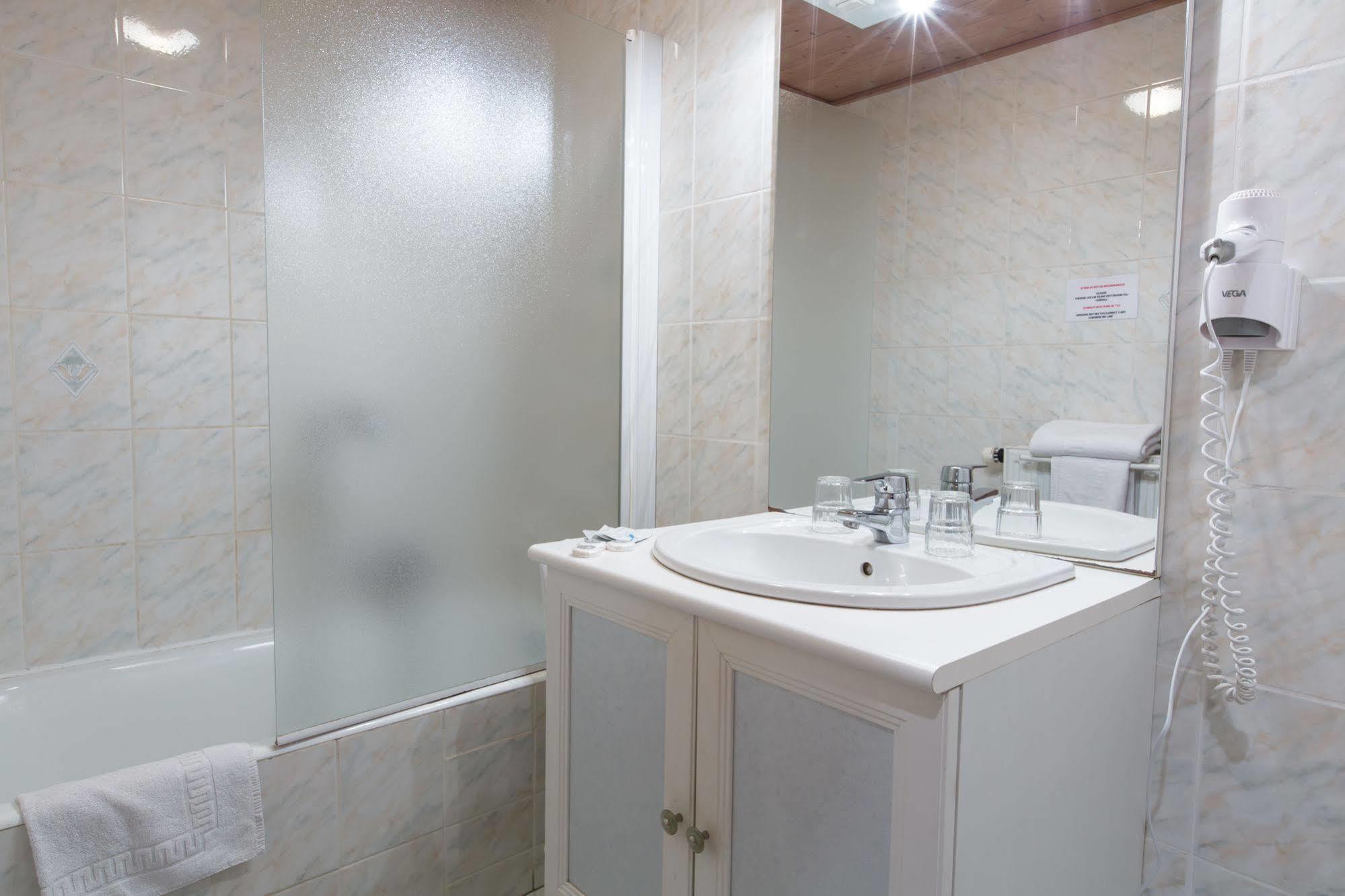 Hotel Club Le Cret 3*